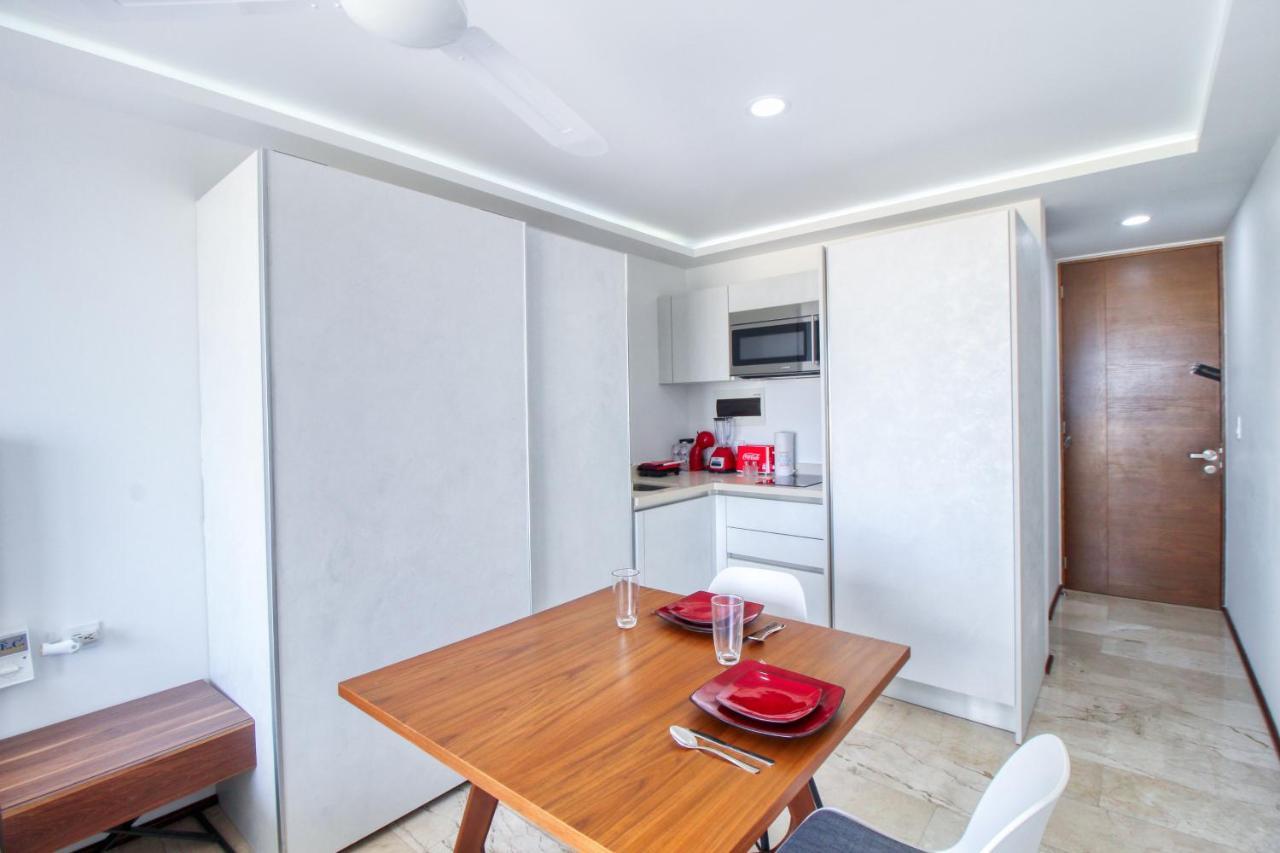 Отель One Paralia 405 Плая-дель-Кармен Экстерьер фото